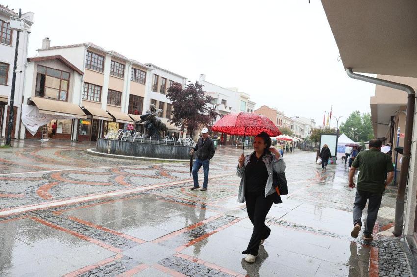 Meteoroloji Kurban Bayramı için hava durumunu açıkladı! Ülke genelinde kuvvetli sağanak yağışlar etkili olacak