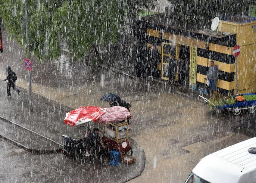 Meteoroloji Kurban Bayramı için hava durumunu açıkladı! Ülke genelinde kuvvetli sağanak yağışlar etkili olacak