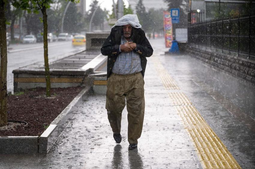 Meteoroloji Kurban Bayramı için hava durumunu açıkladı! Ülke genelinde kuvvetli sağanak yağışlar etkili olacak
