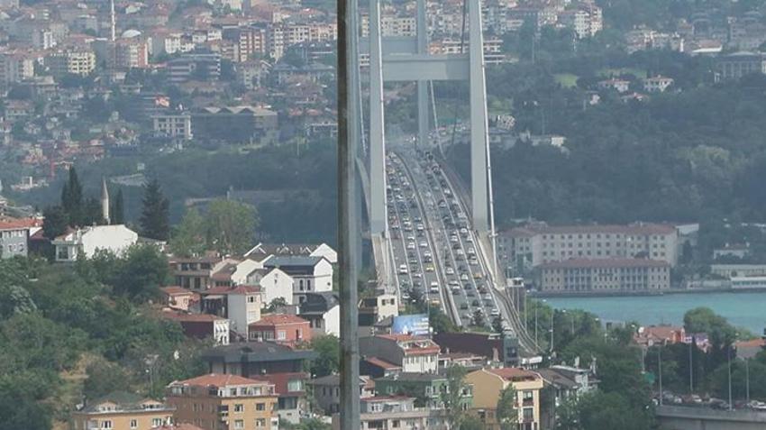 İstanbul'da yollar boş kaldı! Trafik yoğunluğu yüzde 27'ye kadar düştü