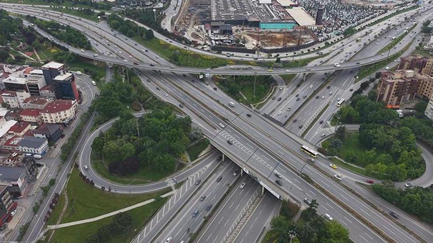 İstanbul'da yollar boş kaldı! Trafik yoğunluğu yüzde 27'ye kadar düştü