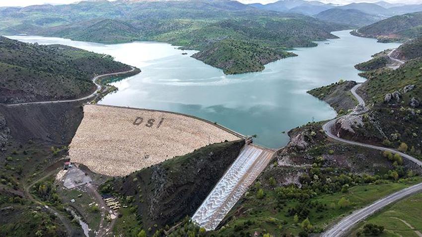 Sivas'ta 18 yıl sonra bir ilk! Vatandaşlar o anı izlemek için toplandı
