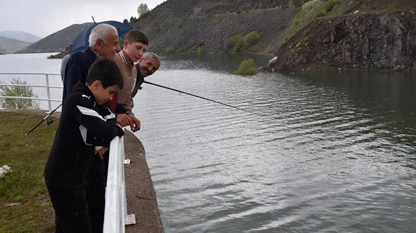 Sivas'ta 18 yıl sonra bir ilk! Vatandaşlar o anı izlemek için toplandı