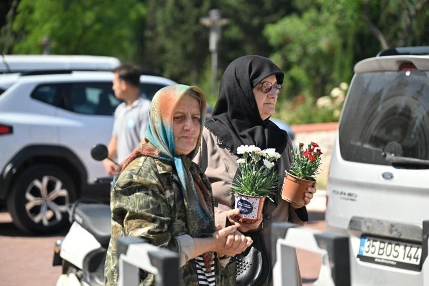 Manisa'nın 17 ilçesine götürüldü: Her noktadan görülebiliyor