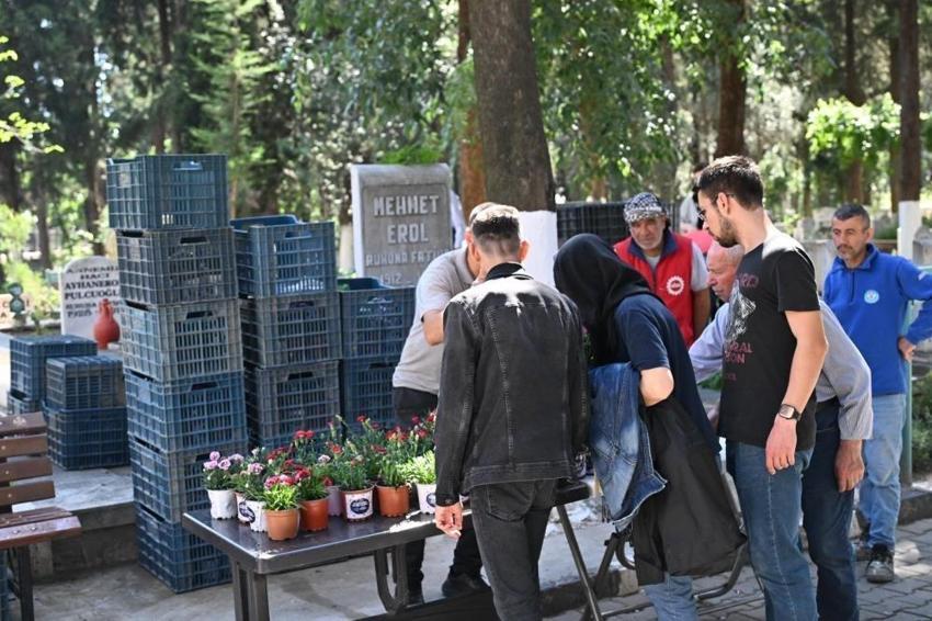Manisa'nın 17 ilçesine götürüldü: Her noktadan görülebiliyor