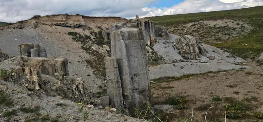 Bitlis'te inşaat için kum alınırken bulundu! Suların çekilmesiyle gün yüzüne çıktı: Ziyaretçi akınına uğruyor