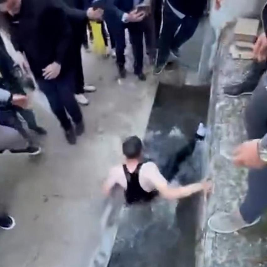 Bolu'da bayram namazına gitmeyenlere buz gibi sürpriz yapıldı!