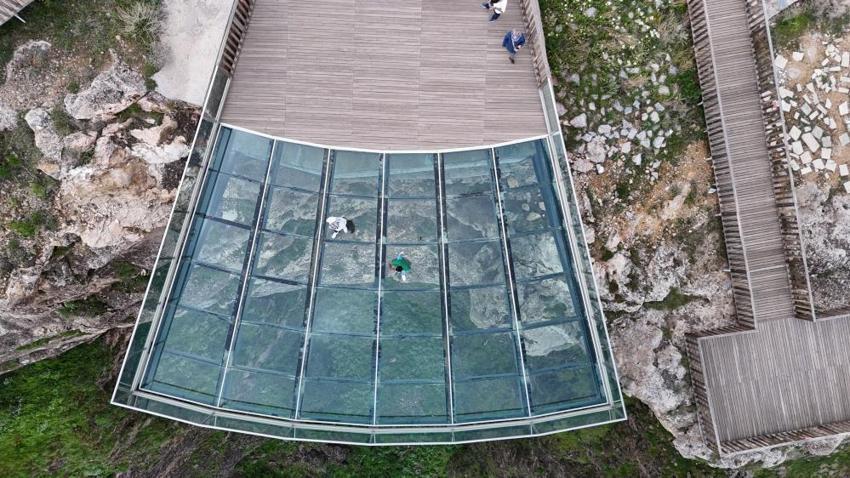 Sivas'ın köyünde 243 metre yüksekliğe açıldı! Adımını atanalar kabusu yaşıyor