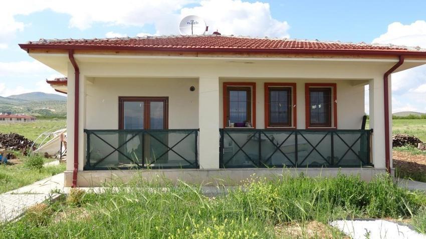 Malatya'da depremin yıktığı mahalle ayağa kaldırıldı: 'Cumhurbaşkanımız bize villa gibi ev yaptı'