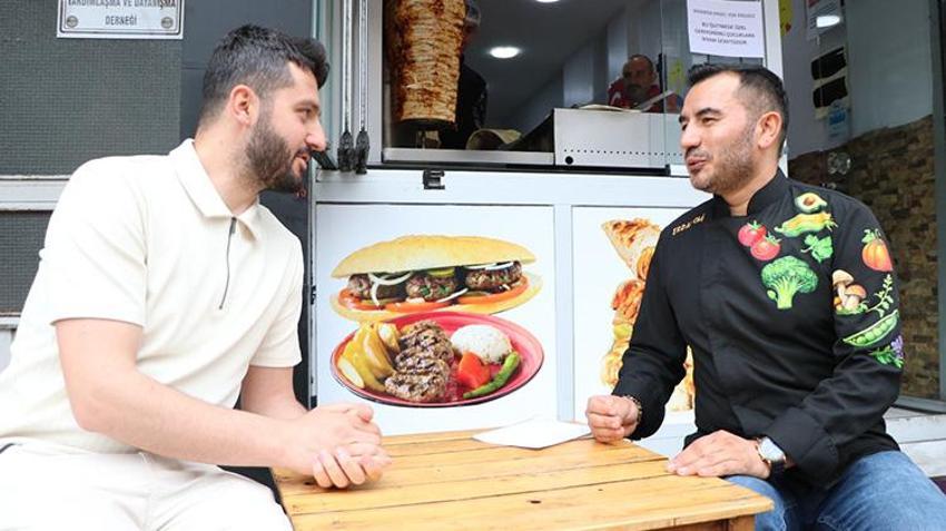 Bedensel engelli çocuktan etkilendi; işletmesinde ücretsiz yemek projesi başlattı