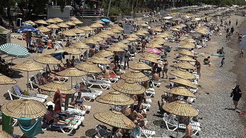 Bodrum'da Kurban Bayramı'nın 3’üncü gününde sahillerde yoğunluk devam ediyor