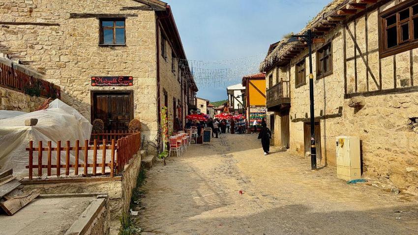 3 bin yıllık Frig Vadisi bu bayramda ziyaretçi akınına uğradı