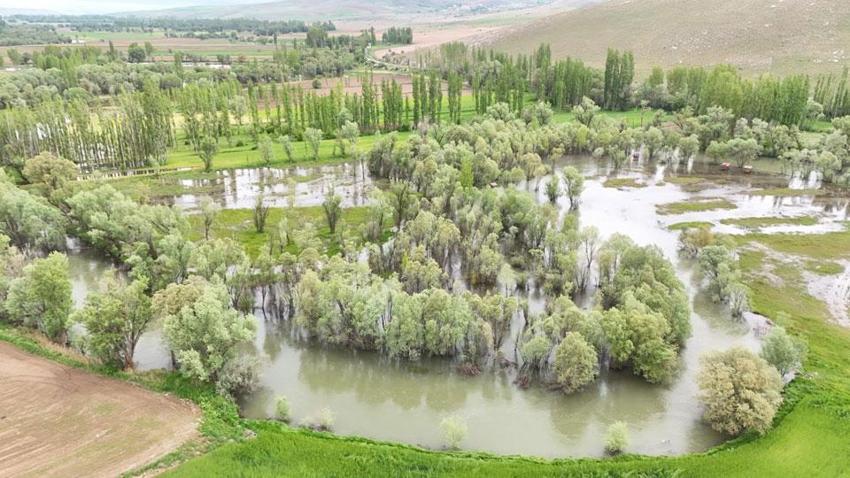 Tomarza’da Zamantı Irmağı’nda su seviyesi yükseldi kano sezonu açılamadı