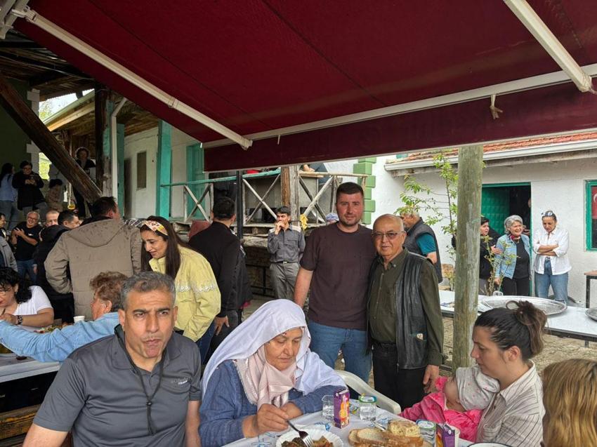 Eskişehir'de 500 yıllık bayram geleneği yaşatılmaya devam ediliyor: Küçük büyük demeden herkes bir araya geliyor