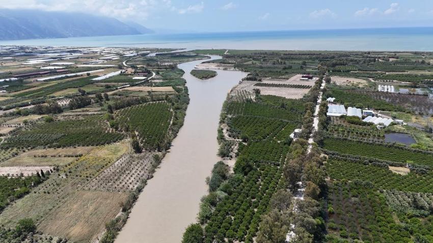 Hatay'da sular çekildi hasar ortaya çıktı: 'Her kış ayında su yatakları ıslah edilmeli'