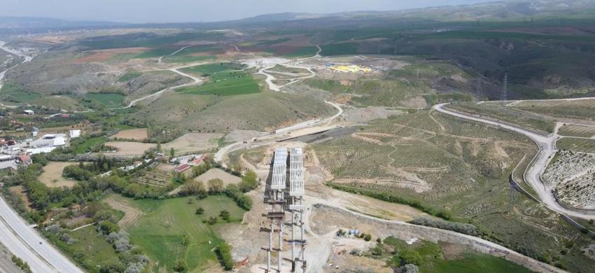 42 ili birbirine bağlayacak dev proje! Mersin-Adana-Osmaniye-Gaziantep Hızlı Tren Hattı’nda çalışmalar devam ediyor