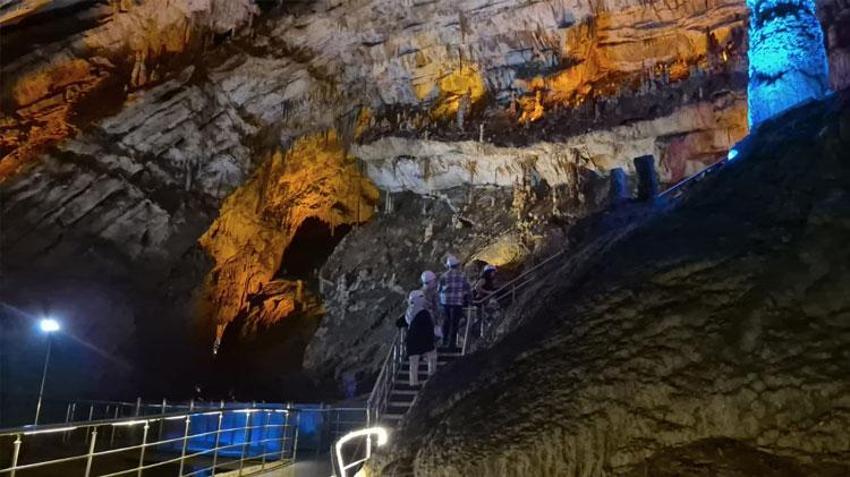 Zonguldak'taki Gökgöl Mağarası, bayram tatilinde 6 bin 225 ziyaretçi ağırladı