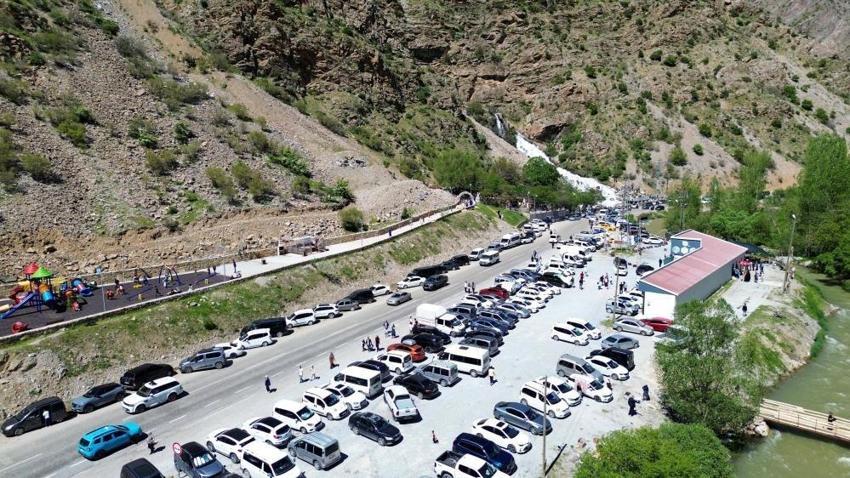 Van'ın gözdesi ziyaretçi akınına uğradı