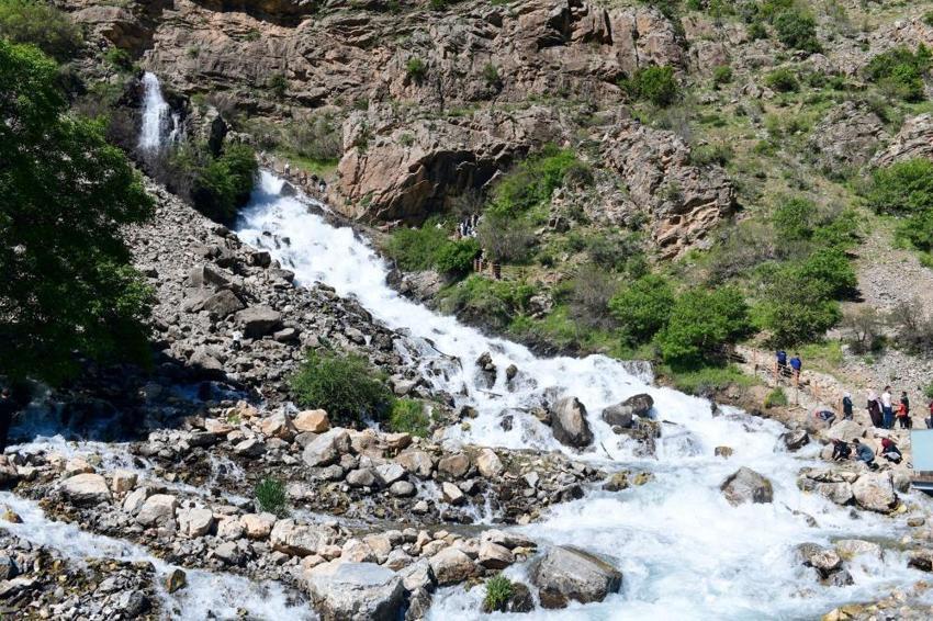 Van'ın gözdesi ziyaretçi akınına uğradı