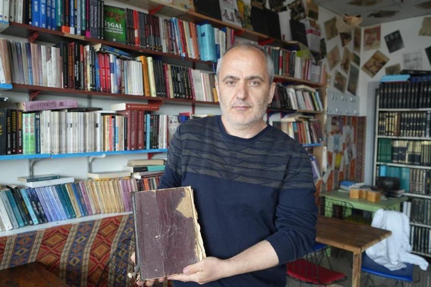 Erzurum'daki bir sahafta bulundu: Kitabı açtıklarında gözlerine inanamadılar! Sefiller romanı ortaya çıktı