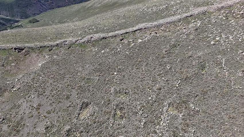 Erciyes Dağı'nın komşusunda karlar eridi ortaya çıktı: 'Kayseri’deki en sırlı yerlerden birisi'