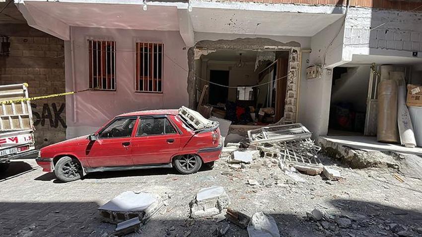 Şanlıurfa'da gaz sıkışmasından dolayı patlama meydana geldi!