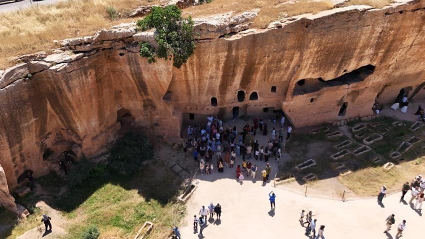 Mardin'de rekor bu yıl kırıldı: Turistler tek bir noktaya aktı