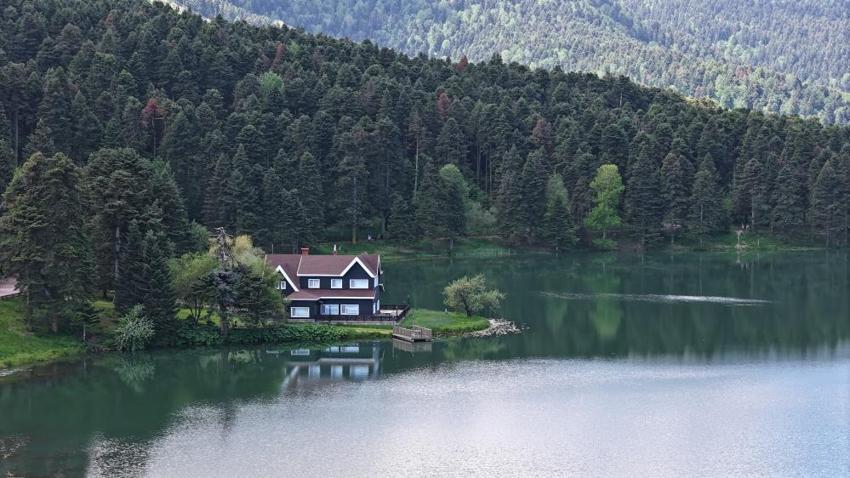 Bayram kalabalığı çekildi, mest eden görüntüler ortaya çıktı