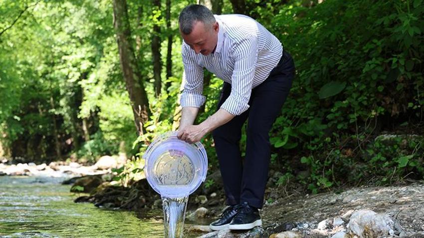 Kocaeli’de akarsulara 50 bin kırmızı benekli alabalık salındı: Eski günlerine dönüyor!