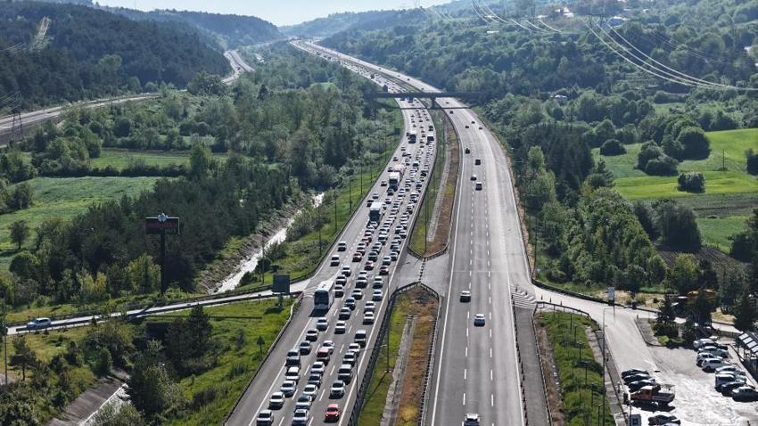 Bolu Dağı Tüneli'nden rekor araç geçişi: 2026'nın rekoru kırıldı!