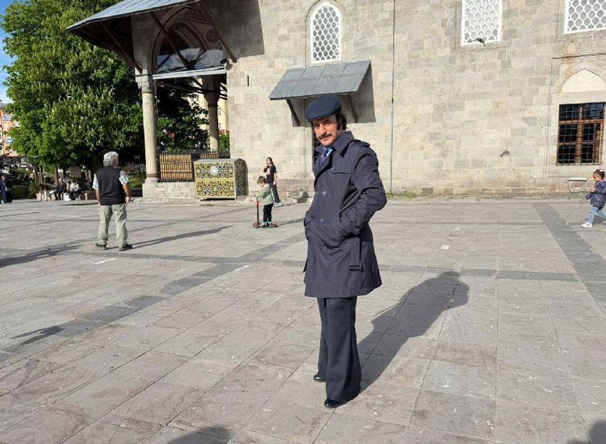 Erzurumlu Hikmet Gündüz televizyonda gördü, hayatı değişti: Yarım asırlık Orhan Gencebay sevdası