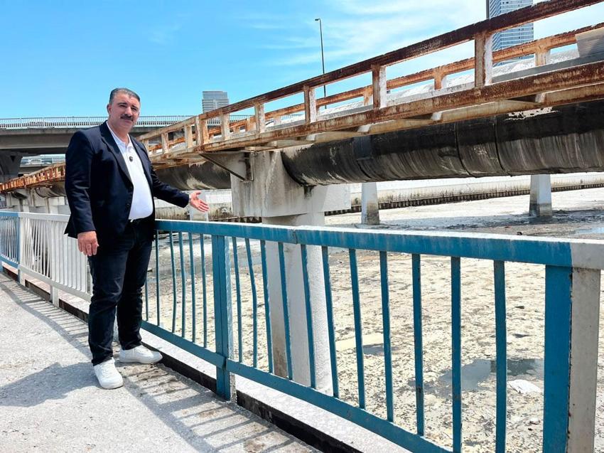 İzmir’de kirlilik ve koku isyan ettirdi: 5 dakika maskesiz durmak imkansız!