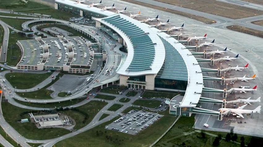 Ankara'da son dakika gelişmesi: Havalanmaya hazırlanan uçakta dumanlar yükseldi! Yolcular tahliye edildi