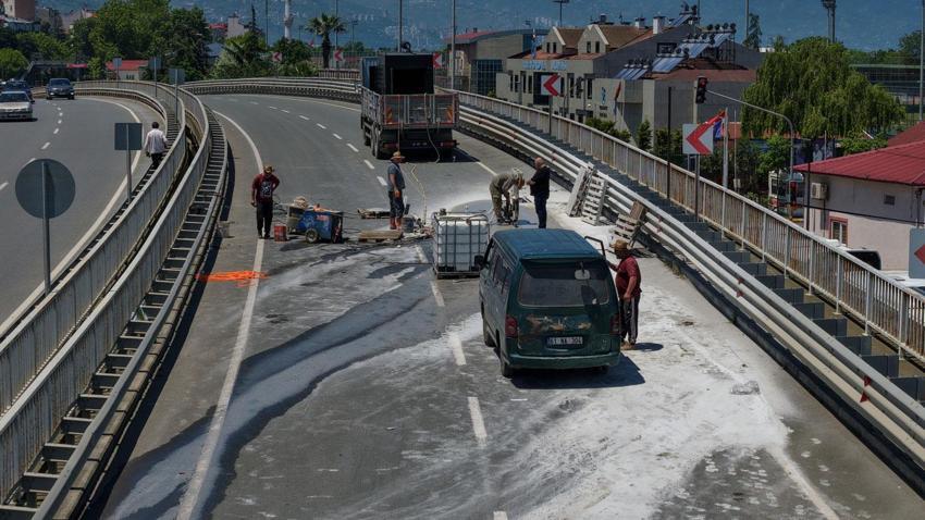 10 yıl önce hizmete açılan milyonluk Reşadiye Viyadüğü'nde yıkım çalışmaları başladı