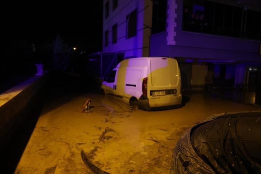 Konya'da dağlık alandan şehre bir anda indi: Selçuklu ilçesinde acil tahliye başladı