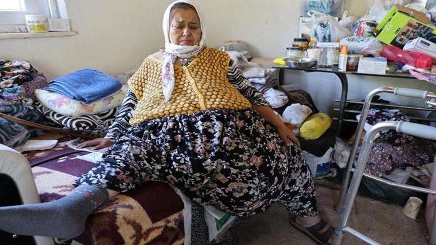 Tam 40 kilo! Doktorlar bile gözlerine inanamadı: Karnından çıkan kitle hayatını değiştirdi
