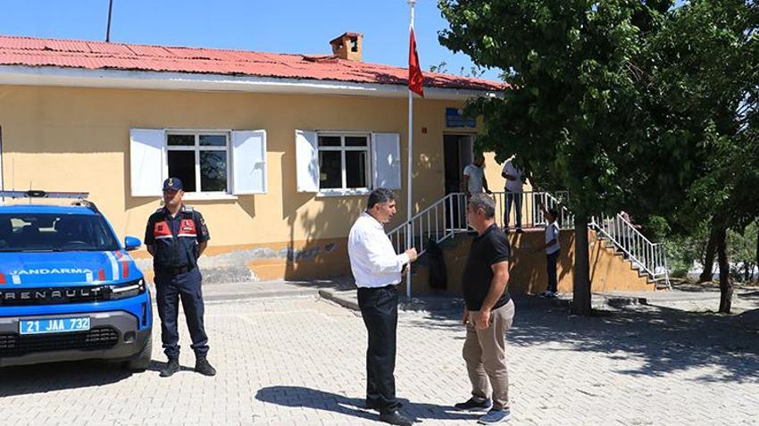 Tavşantepe'de yeni muhtarın seçimi için sandıklar kuruldu! Narin Güran'ın amcası Salim Güran hapis cezası alınca muhtarlığı düşmüştü