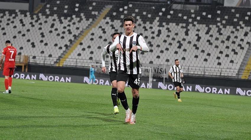 Manisa FK'nın gençleri çok gözde! Birçok kulübün transfer listesinde yer alıyorlar