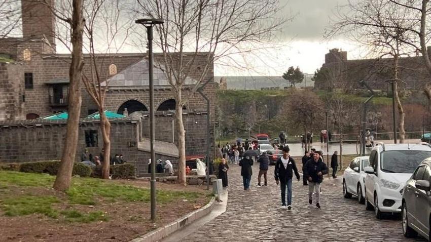 10 yıldır çözülemedi: Diyarbakır’daki İç Kale araç trafiğine kapatılıyor