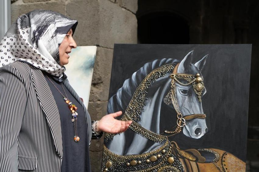 22 yıldır kimsenin dönüp bakmadığı şeyleri topluyor: Atık malzemelerle ezber bozuyor