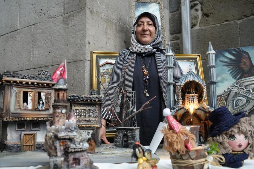 22 yıldır kimsenin dönüp bakmadığı şeyleri topluyor: Atık malzemelerle ezber bozuyor