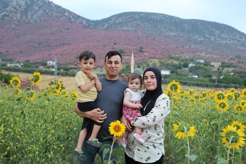 Adana mora, Kozan pembeye döndü: Doğanın renkleri bölgeyi sardı