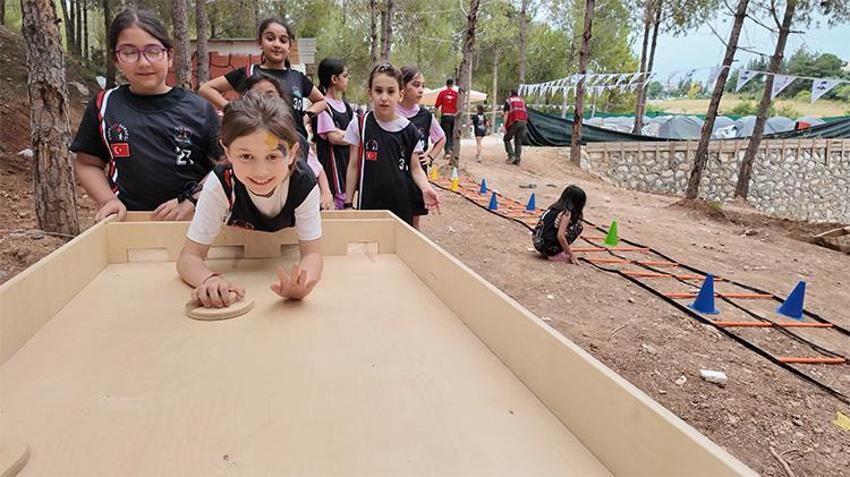 Hiçbir ücret ödemeden macera dolu iki gün! Adana’da çocukların yüzü gülüyor