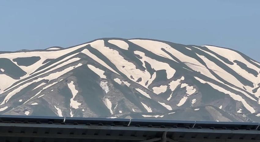 Hakkari'nin dağlarında şekillendi: Görenler şaşırıyor