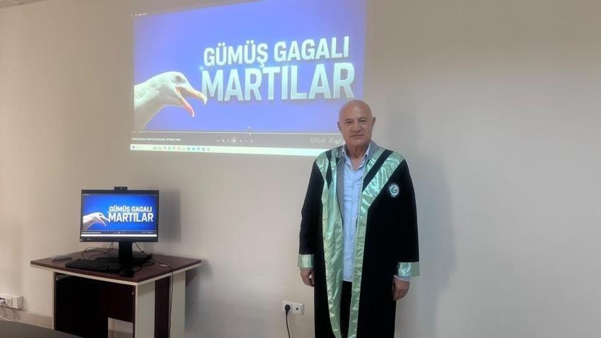 40 yıl diplomasız çalıştı, 65 yaşında bölümü birincilikle bitirdi!
