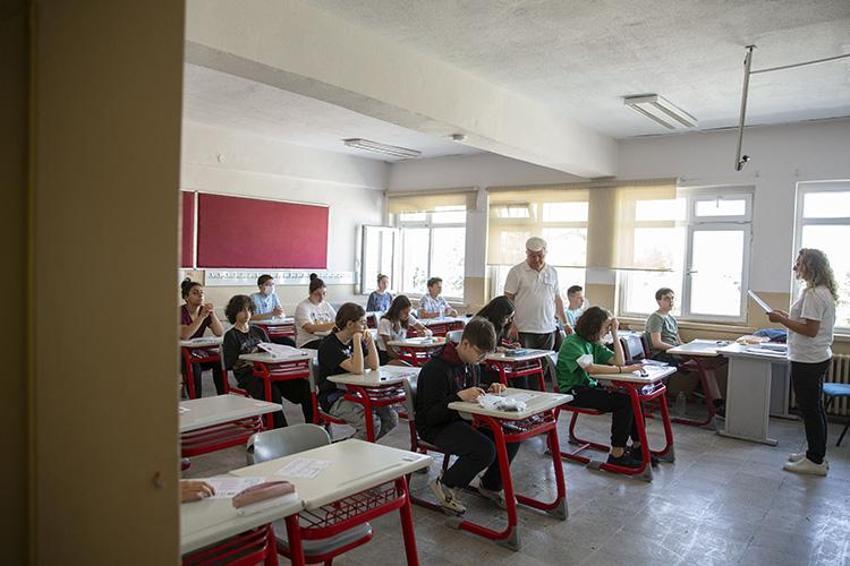 MEB DENEME SINAVI | MEBİ Türkiye geneli deneme sınavı devam ediyor! LGS'ye hazırlanan adaylar için son deneme: Yarın bitiyor