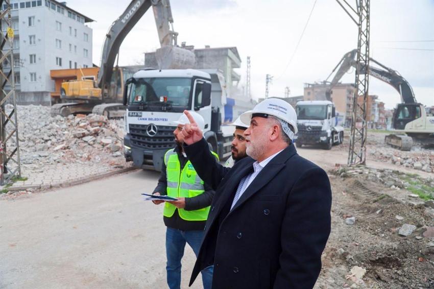 Canik'te tarihi dönüşüm sürüyor! Başkan Sandıkçı: İlk etapta 656 konut yapılacak