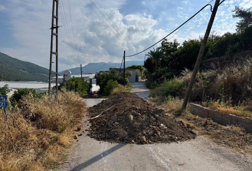 Mersin'de yol krizi! Sabah uyanınca büyük şok yaşadılar: Alternatif güzergah da kapatıldı
