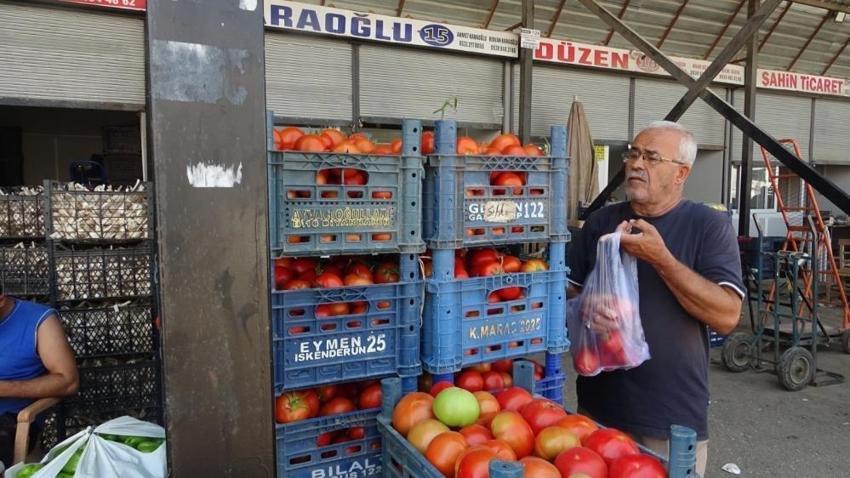 Sebze halinde fiyatlar dibi gördü: Domatesin fiyatı geriledi