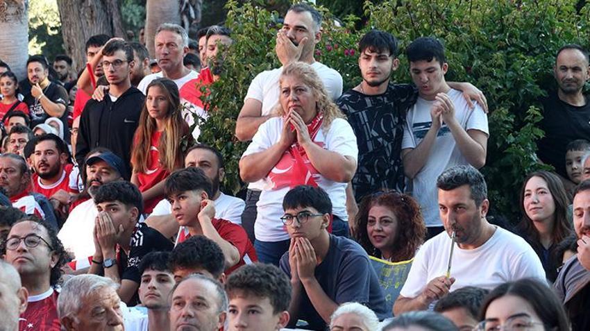 Türkiye meydanlara akın etti! Milli maç heyecanı sabahın ilk ışıklarıyla başladı: Şanlıurfa, Adana, Bursa, Antalya, Hatay! İşte yurttan manzaralar